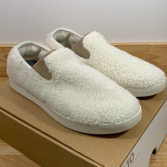 NEW Wool Lounger Fluff Mens 10 Natural White Cream‎ Merino Wool